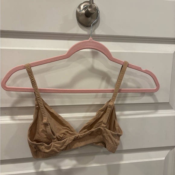 SKIMS Tan Bralette - Picture 2 of 3